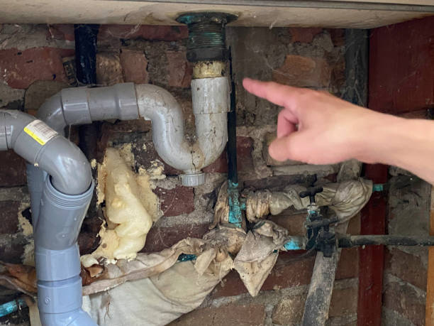Best Commercial water damage restoration  in Toppenish, WA